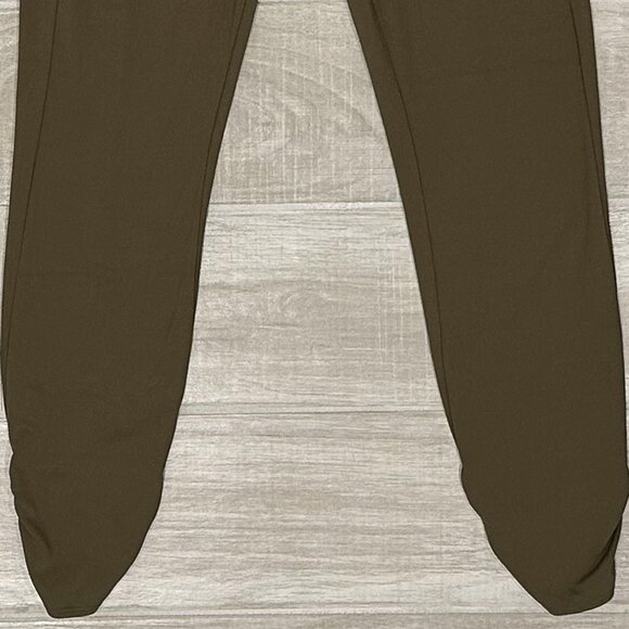 Free People Movement 7/8 Length Gemini Leggings in Army Green Women’s Size M - Picture 9 of 16